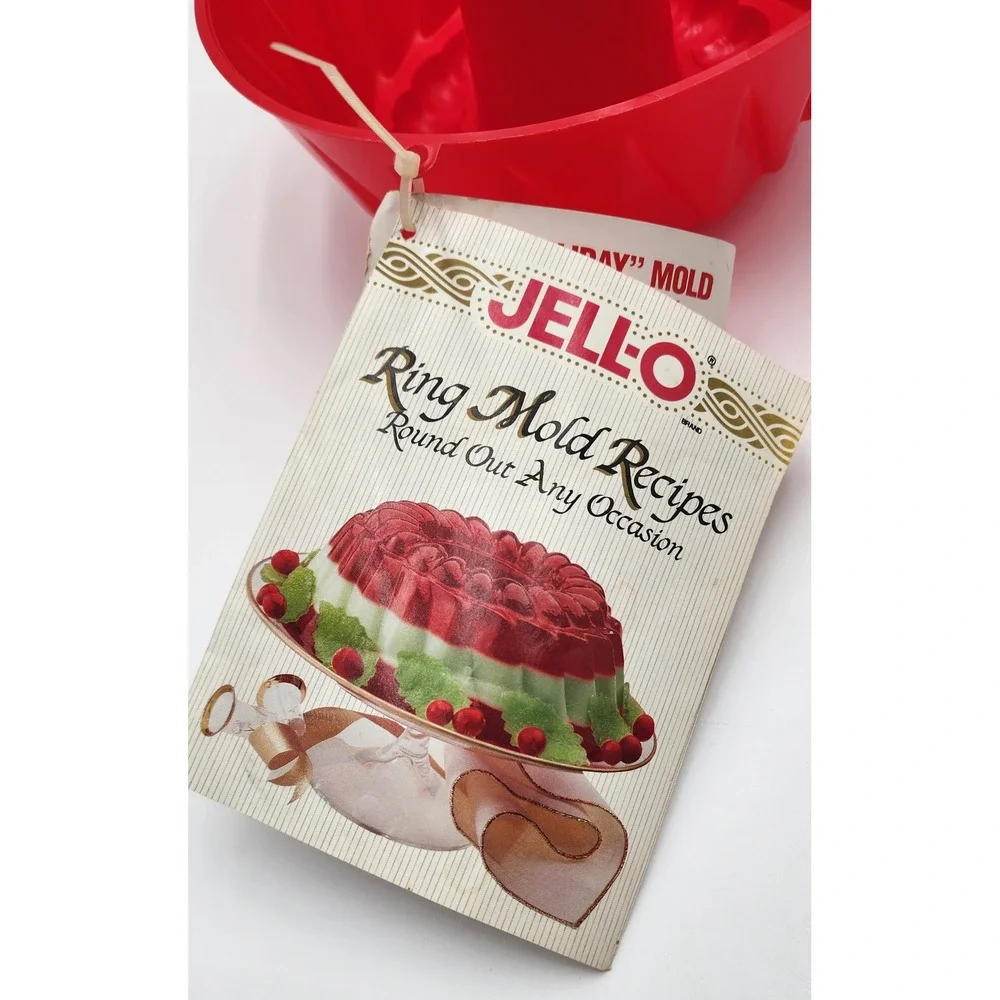 Jell-O Gelatin Molds Set 2 Pink Bunny Red Ring Vintage Good Recipe Booklets